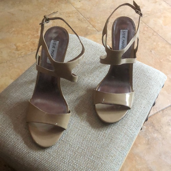 Steve Madden Dessi Sandal - Picture 2 of 3